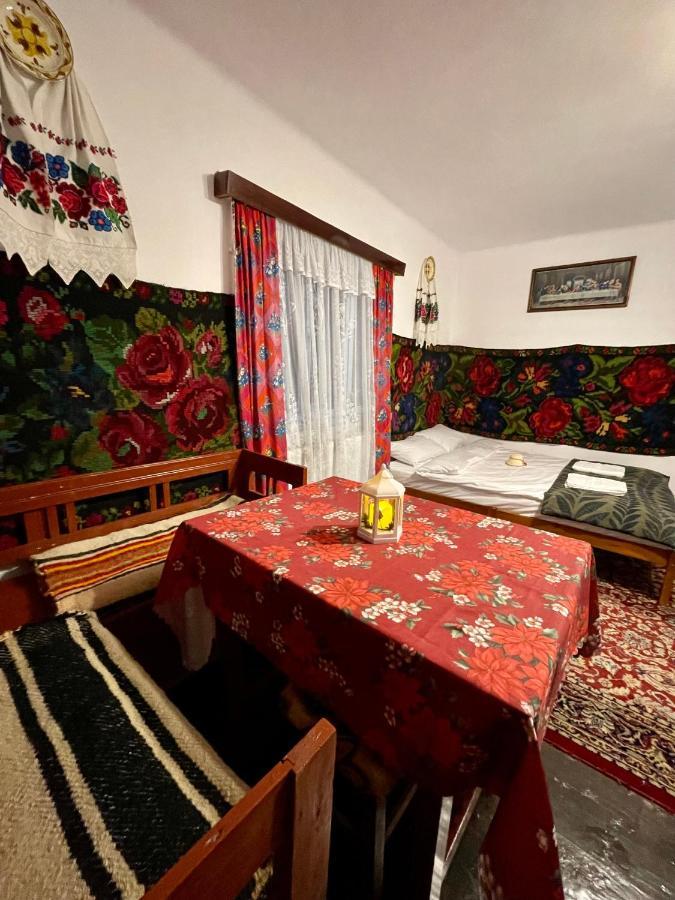 Casa Fantana - La Poalele Muntilor -50 De Metri De Partia Olimpica Villa Statjunea Borsa Luaran gambar