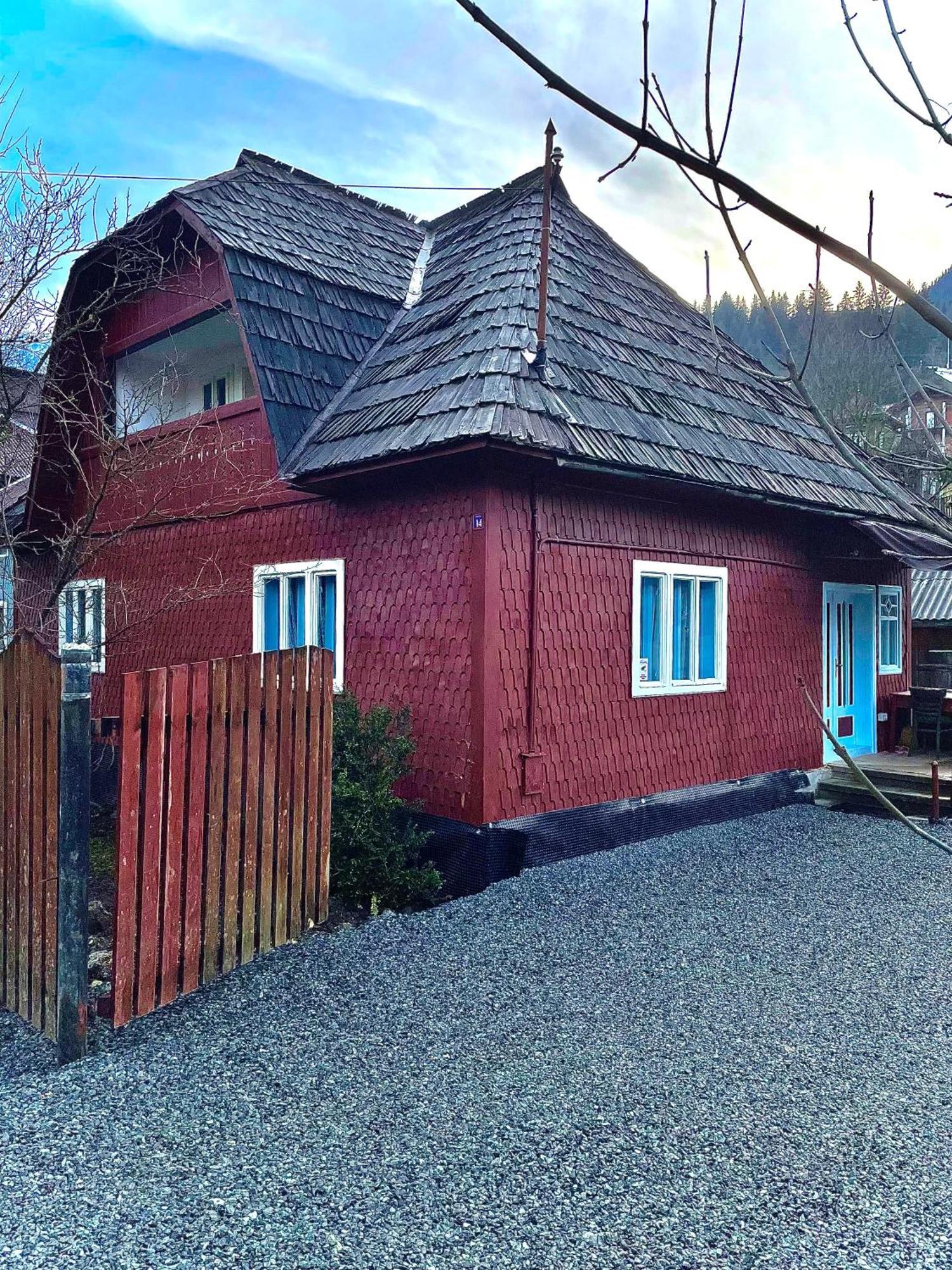 Casa Fantana - La Poalele Muntilor -50 De Metri De Partia Olimpica Villa Statjunea Borsa Luaran gambar