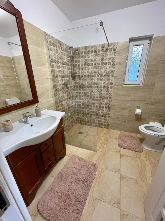 Casa Fantana - La Poalele Muntilor -50 De Metri De Partia Olimpica Villa Statjunea Borsa Luaran gambar